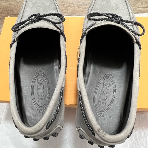 Tod's Men's LACCETTO Gommino Suede Gray Driving Loafers Size 7.5 Box & Dust Bag - Picture 4 of 11